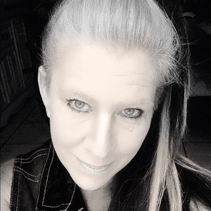 Meet your Posher, Kellie